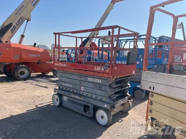 SkyJack SJ4632 Sakselifter