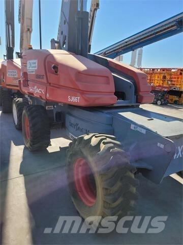 SkyJack SJ66T Teleskop bomlifter