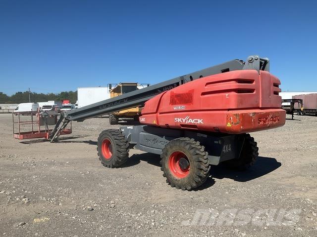 SkyJack SJ66T Teleskop bomlifter