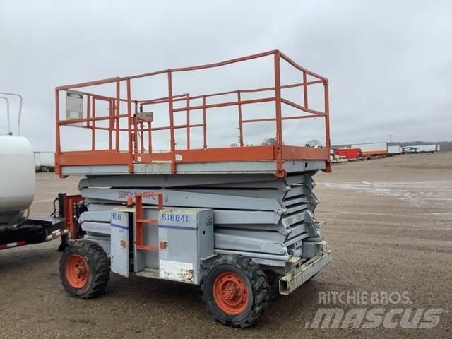 SkyJack SJ8841 Sakselifter