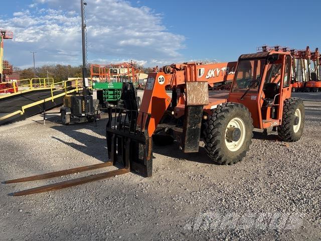 SkyTrak 10054 Teleskoplastere