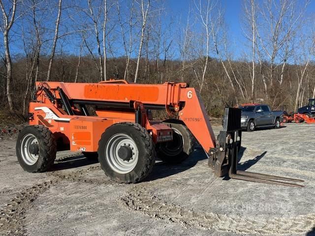 SkyTrak 6042 Teleskoplastere