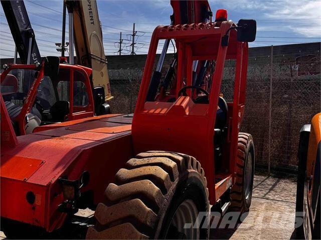 SkyTrak 6042 Teleskoplastere