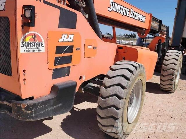 SkyTrak 8042 Teleskoplastere