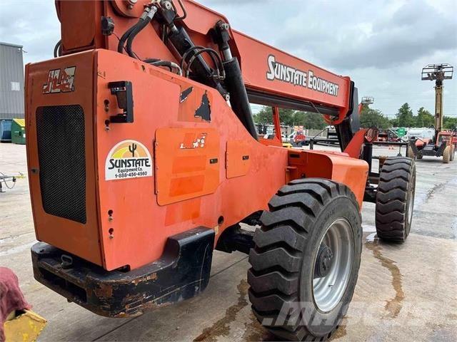 SkyTrak 8042 Teleskoplastere