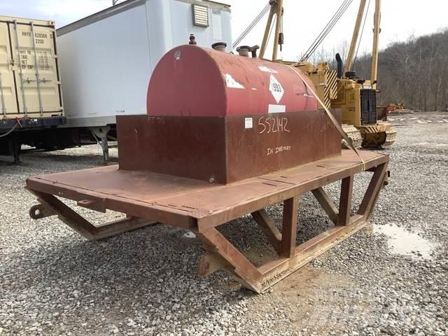  Steel 500 Gal Tanktrailere