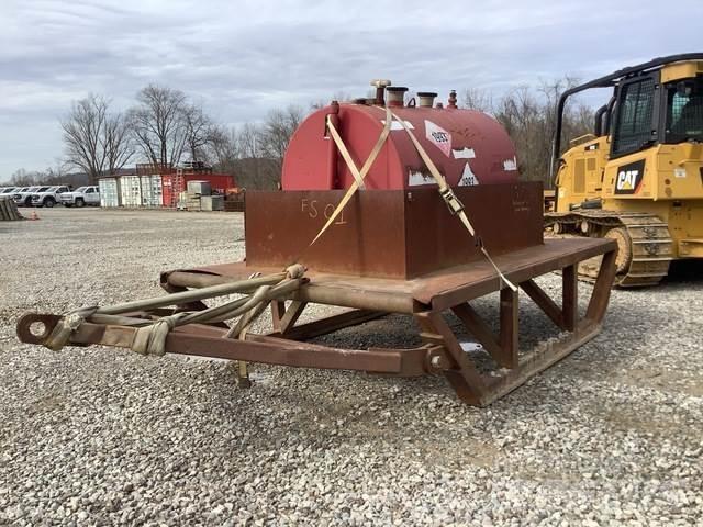  Steel 500 Gal Tanktrailere