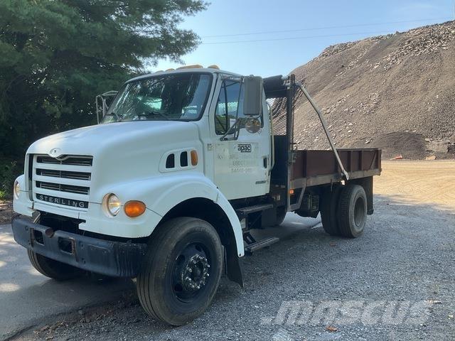 Sterling L7500 Tippbil