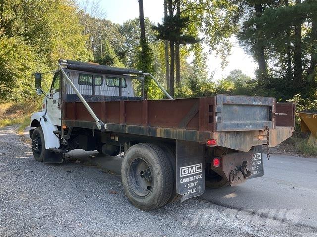 Sterling L7500 Tippbil