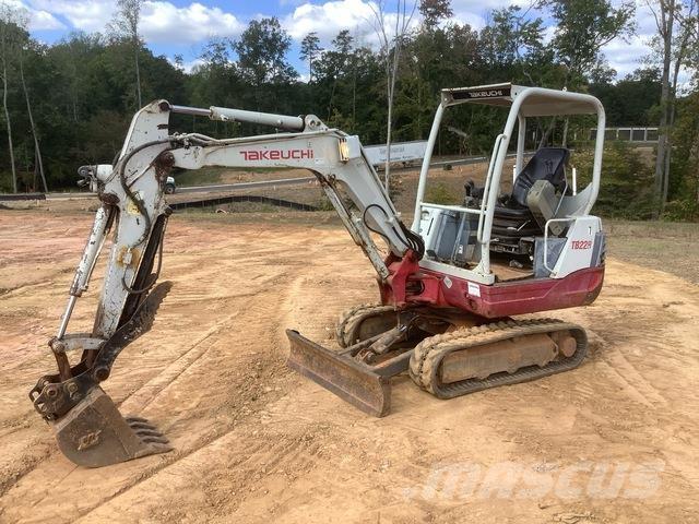 Takeuchi TB228 Beltegraver