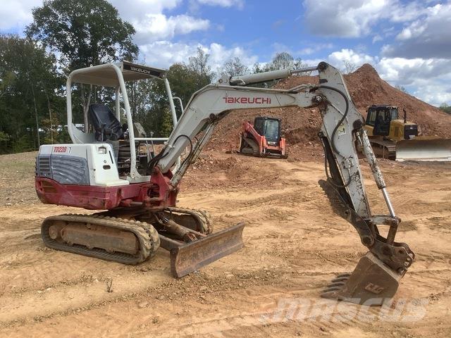 Takeuchi TB228 Beltegraver