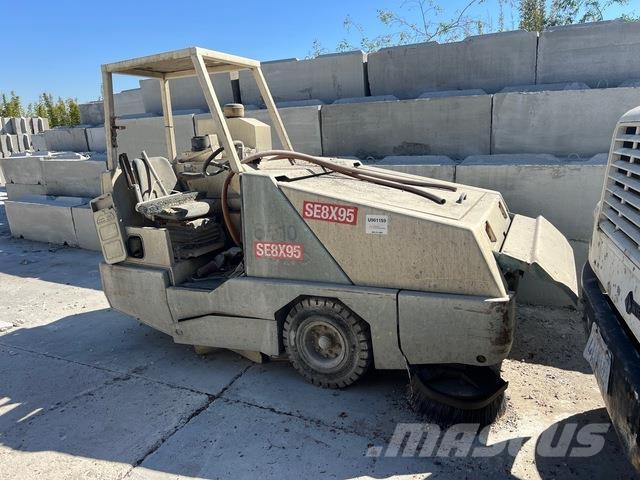 Tennant 800 Innendørs feiemaskiner