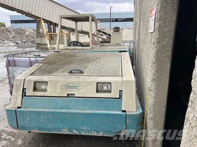 Tennant 800 Innendørs feiemaskiner