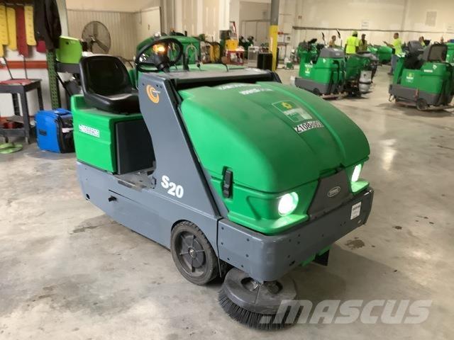Tennant S20 Innendørs feiemaskiner