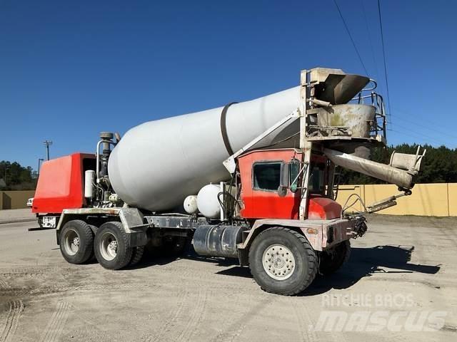 Terex FD3000 Andre lastebiler