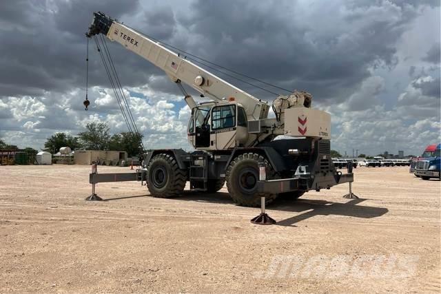 Terex RT555-2 Røff terreng kraner