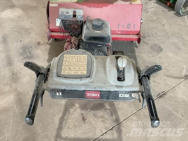 Toro 23740 Innendørs feiemaskiner