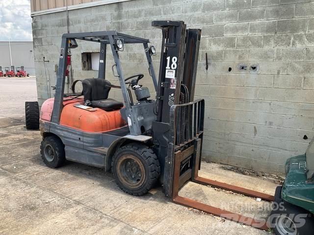 Toyota 6FGU30 Anlegg - Annet