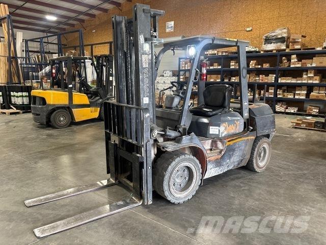 Toyota 7FDU35 Gaffeltrucker - Annet