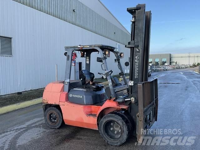 Toyota 7FGKU40 Anlegg - Annet