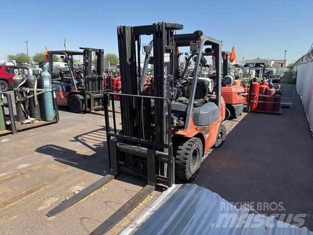 Toyota 7FGU25 Anlegg - Annet