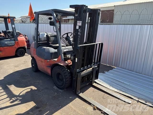 Toyota 7FGU25 Anlegg - Annet
