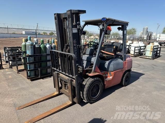 Toyota 7FGU30 Anlegg - Annet