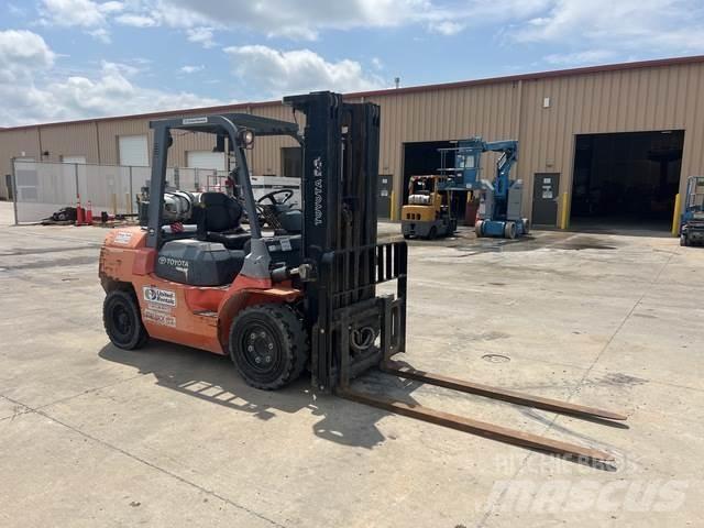 Toyota 7FGU35 Anlegg - Annet