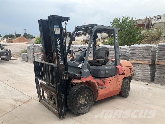 Toyota 7FGU35 Anlegg - Annet