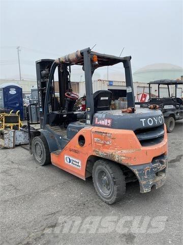 Toyota 8FD35U Gaffeltrucker - Annet