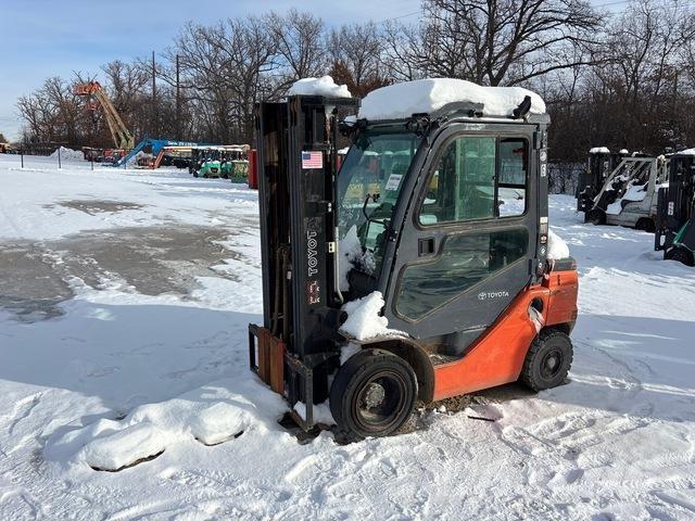 Toyota 8FDU25 Gaffeltrucker - Annet