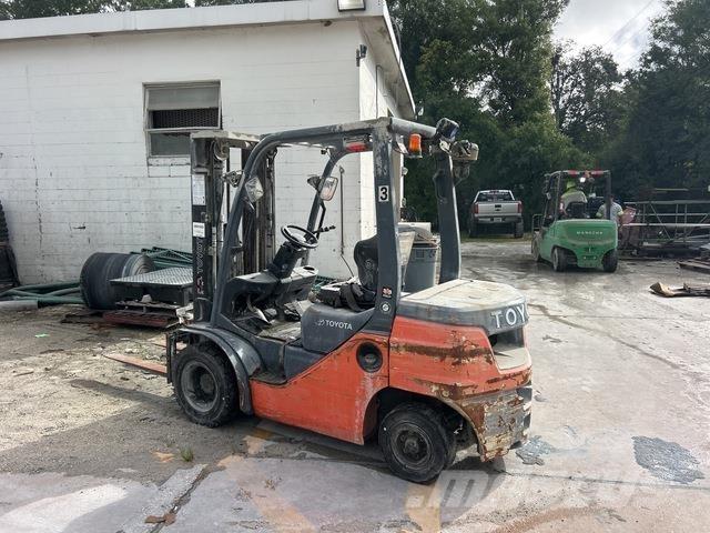 Toyota 8FDU25 Gaffeltrucker - Annet