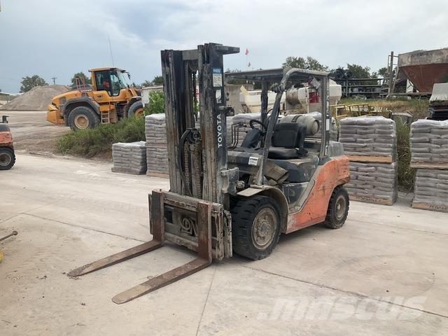 Toyota 8FG35U Anlegg - Annet
