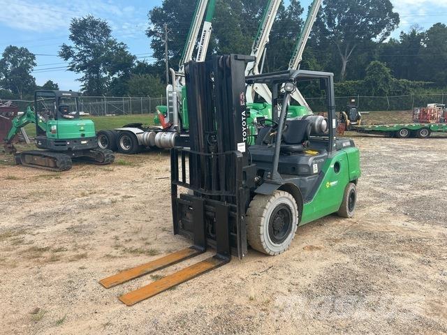 Toyota 8FG45U Gaffeltrucker - Annet
