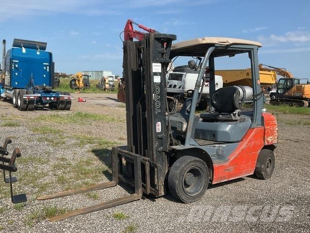 Toyota 8FGU25 Gaffeltrucker - Annet