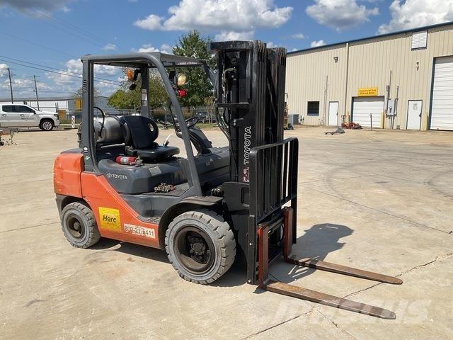 Toyota 8FGU30 Gaffeltrucker - Annet