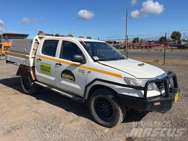 Toyota HiLux Pickup/planbiler