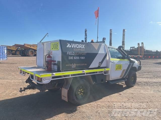Toyota Hilux Pickup/planbiler