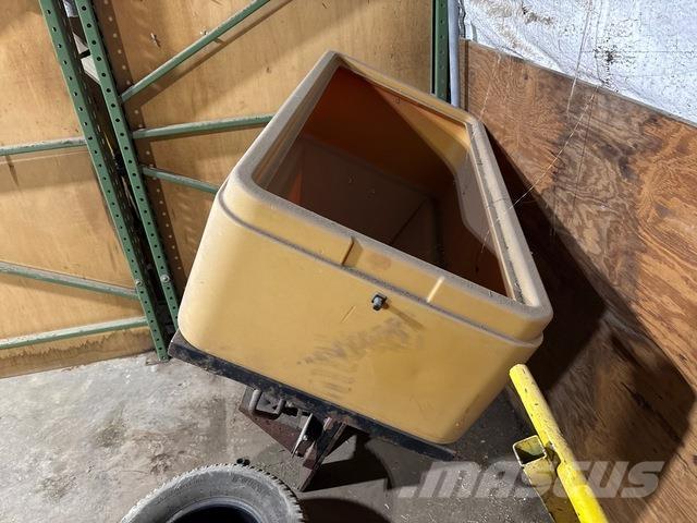  Trailhawk 750 Sand- og saltspredere