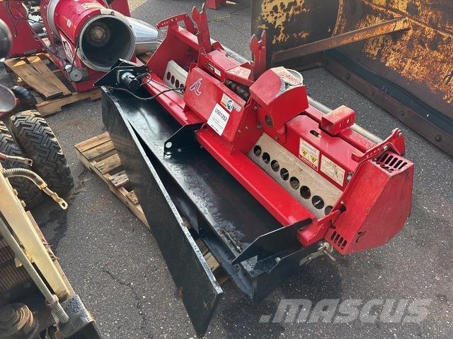 Ventrac EA600 Plenluftere og vertikalskjærere