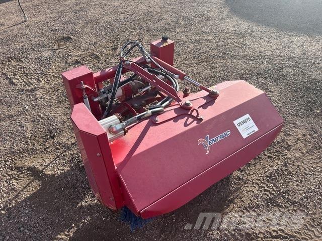 Ventrac NJ380 Børster