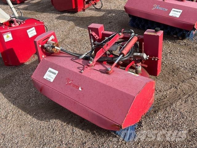 Ventrac NJ380 Børster