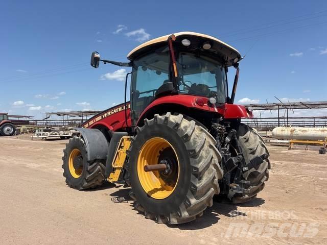 Versatile 260 Traktorer