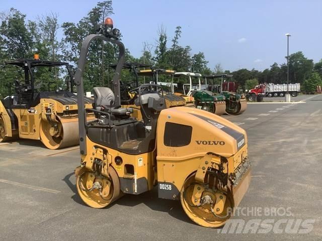 Volvo DD25B Tandem Valser