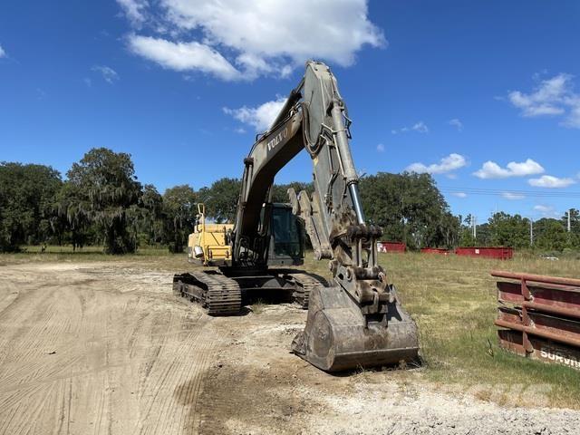 Volvo EC300DL Beltegraver