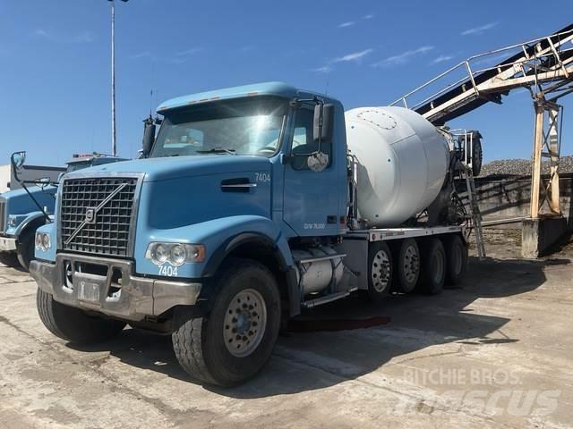 Volvo VHD104F Andre lastebiler
