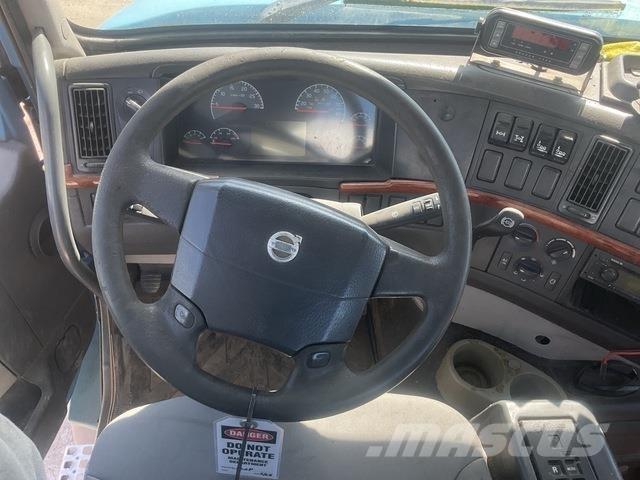 Volvo VHD104F Andre lastebiler