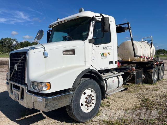 Volvo VHD64 Liftdumper biler