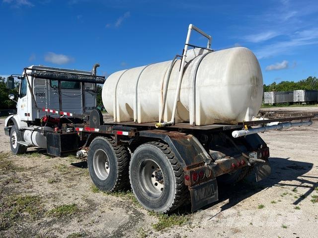 Volvo VHD64 Liftdumper biler