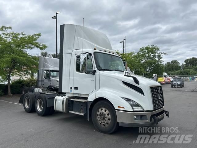 Volvo VNL 300 Trekkvogner